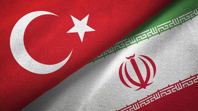 Türkiyede İran tarzı dini bir yönetim kurulabilir mi?