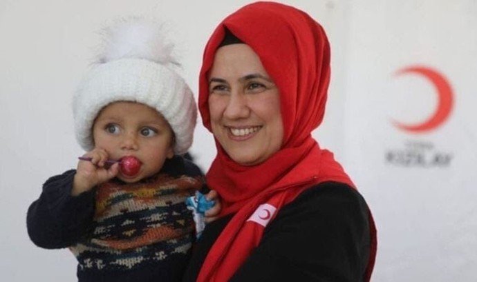 Kızılayın yeni başkanı Prof. Dr. Fatma Meriç Yılmaz Oldu. Kadın elinin değmesi Kızılayda nasıl bir değişim yapar?