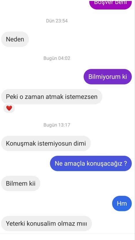 Arkadaşlar attığım fotoda da gördüğünüz gibi sürekli belirsizlik içinde mesajına ne cevap vermeliyim?