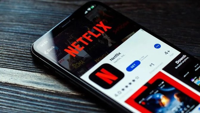 Netflix hesap paylaşımını ücretli hale getiriyor, hesabınızı paylaşıyor musunuz?