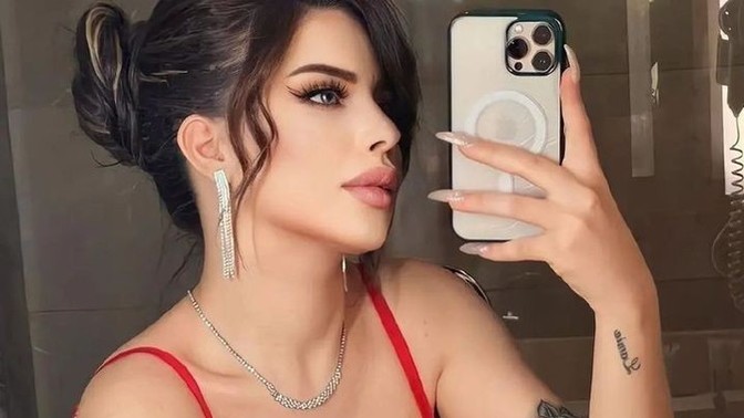 Güzel kadınlar da kendinde kusur ararlar mı?