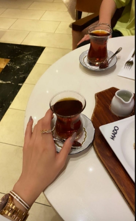 En güzel sohbetler çay ile mi, kahve ile mi güzeldir?