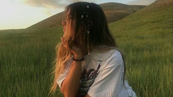 Kendimi beğenmiyorum aynalar ile barışık değilim, öz güvenimi nasıl kazanabilirim?