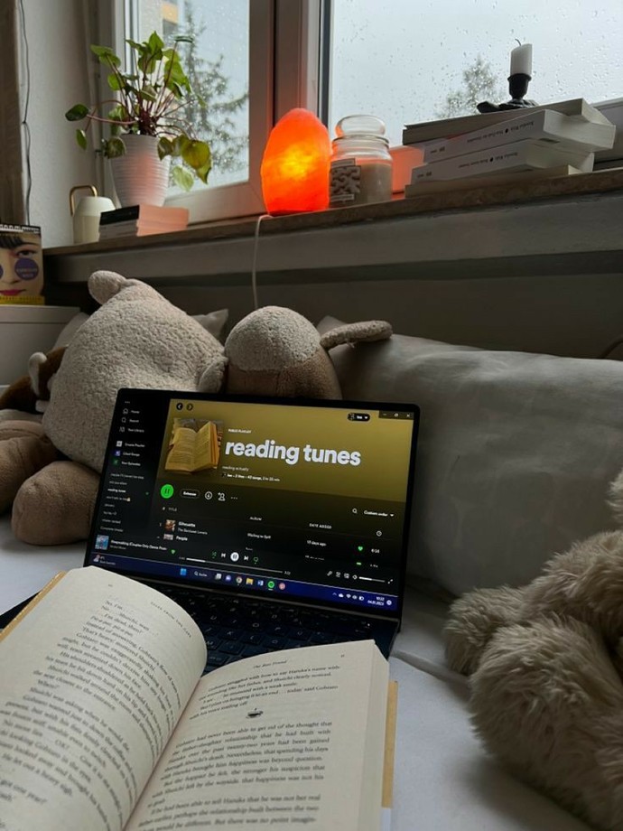 Kitap okurken şarkı dinleyebiliyor musunuz?
