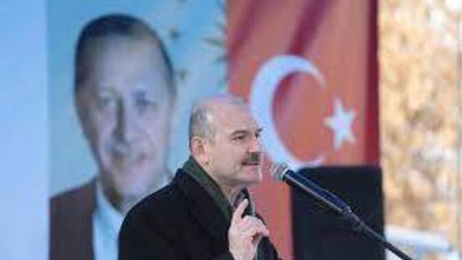 Bu süreçte yaşanılan saygısızlıkları halk görüyor mu? Soylunun ''PKK ile iç içe girmişiniz'' söylemini nasıl değerlendiriyorsunuz?