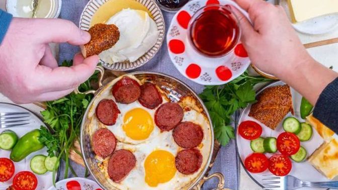 Sabah uyandığınızda hangi kahvaltı sizin için hazırlanmış olsa güne puanınız 10 olur?