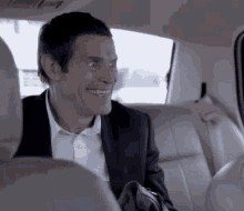 Sinirlenince neden guleriz kahkaha atariz?
