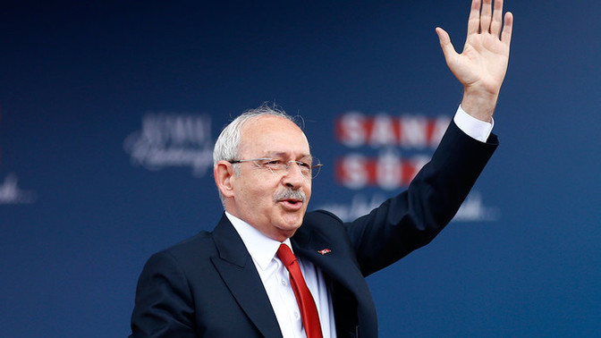 Kılıçdaroğlu: "Dar gelirli vatandaşların bireysel kredi kartı borçlarının faizleri silinecek!" demiş. Kredi kartı borcunuz var mı?
