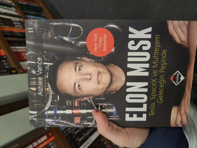 Şu an hangi kitabi okuyorsunuz?