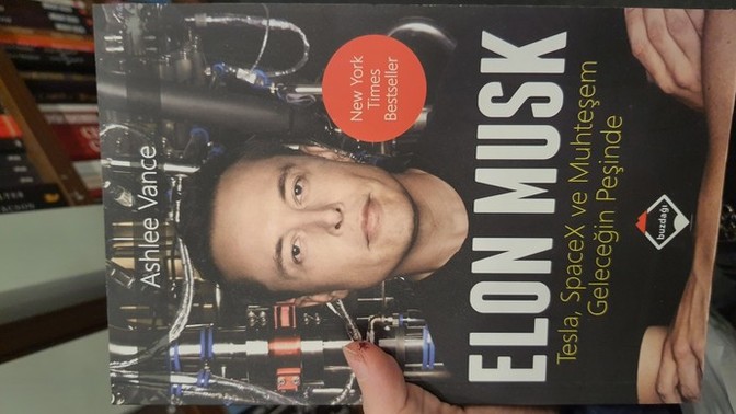 Şu an hangi kitabi okuyorsunuz?