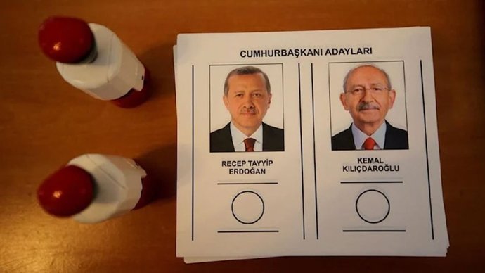 Seçime saatler kala, kılıçdaroğlu ve erdoğana birer soru sorma hakkınız olsa ne sorardınız?