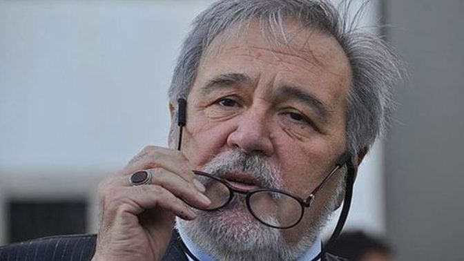 Sizce okumamış bir insan cahil midir?