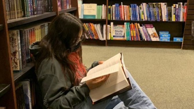 Defalarca okuduğun bir kitap var mı?