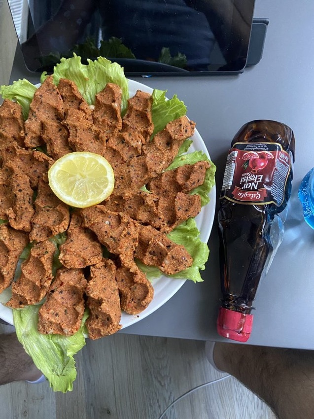 Geceleri çiğ köfte kaçamağı yapar mısınız?