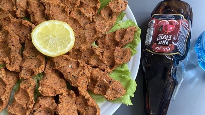 Geceleri çiğ köfte kaçamağı yapar mısınız?