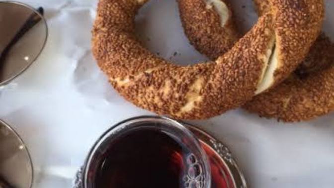 Simit sever misiniz?