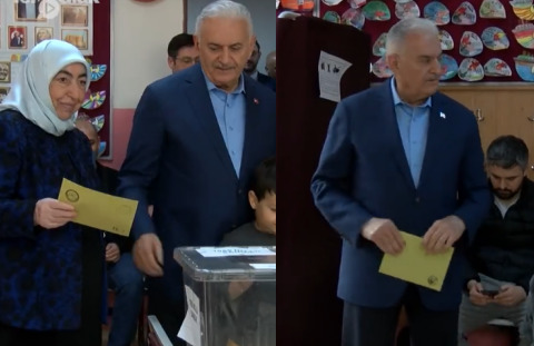 Binali Yıldırım, kabinden geç çıkan eşine Ne oldu hanım karar veremedin mi? demiş. :D Siz oy kullanırken kararsız mıydınız?
