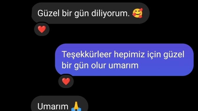 Agalar eski dershane hocam bana yürüyor olabilir mi ben mi kuruntu yapıyorum?