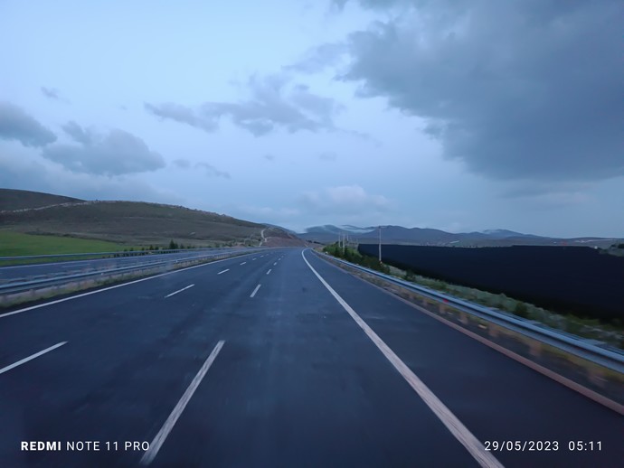 Bakalim bu gece hangi sarkiyi dinlediniz acaba?
