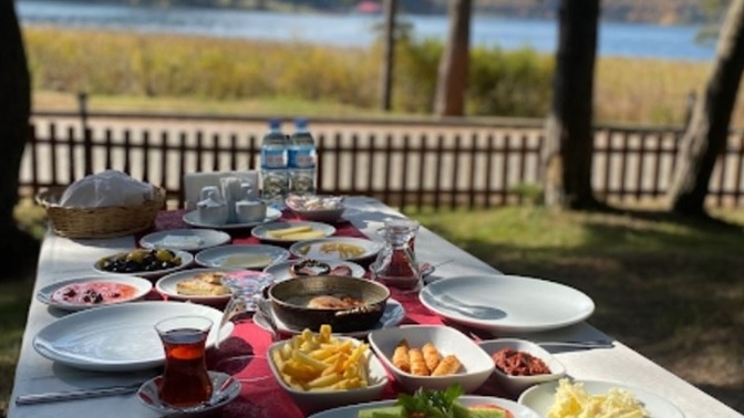 Kahvaltının saati var mı yoksa günün her saati yapılabilir mi?