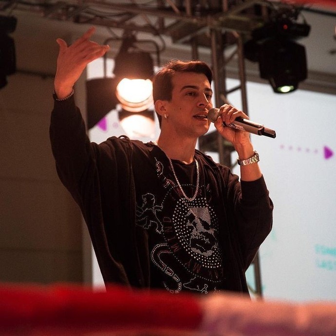 Türkçe Rap deyince aklınıza ilk hangi rapçi geliyor?
