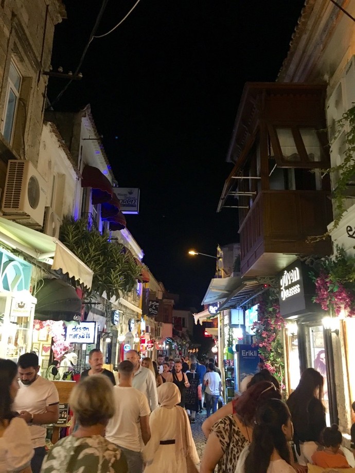 Sosyal biri misin yoksa Asosyal mi?