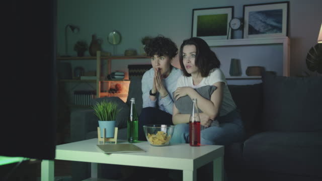 Film izlerken yanınızda ne olmazsa olmaz?