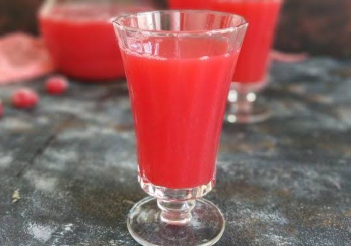 Yaz aylarında severek tercih ettiğiniz soğuk içecek hangisi?