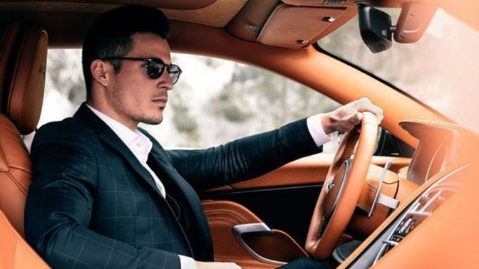 32 yaşındasın evin, araban var neden nankörlük ediyorsun diyorlar. Sizce haklılar mı?