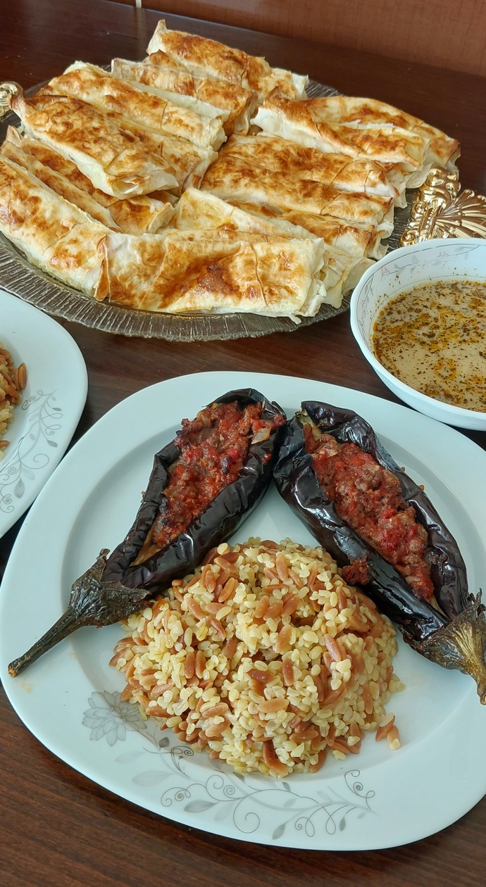 Karnıyarık pilav sever misiniz?