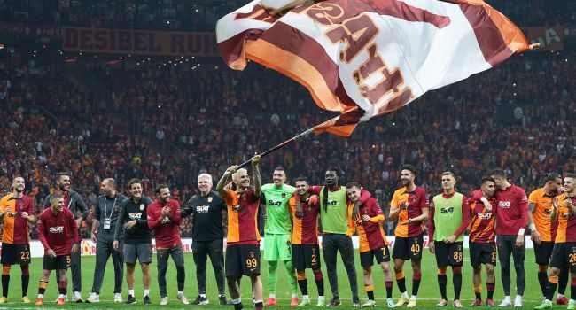 Ve Türkiye Cumhuriyetinin 100üncü yılında 2022-2023 sezonunda şampiyon Galatasaray oldu! Ne düşünüyorsunuz?