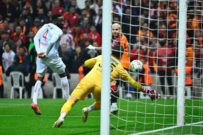Galatasaray Süper Lig Şampiyonu Oldu! Ne düşünüyorsunuz?