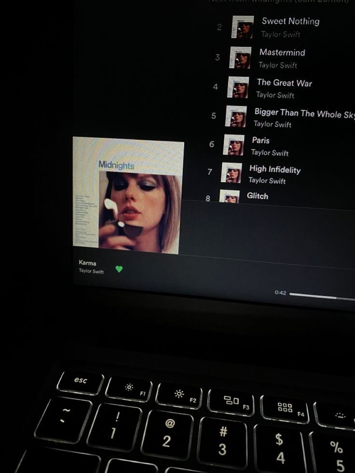 Bir şey yaparken illa müzik dinler misiniz?