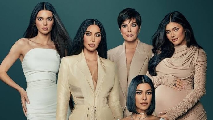 Kardashian kardeşlerinden biriyle sevgili olur musunuz?