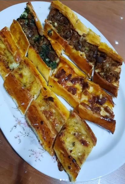 Karışık pide yaptım, güzel görünüyor mu?