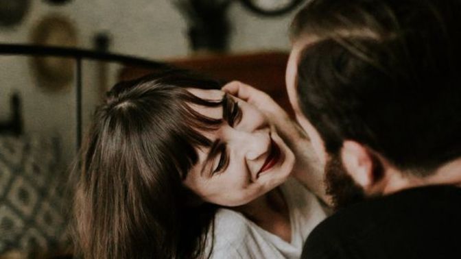 Gerçekten ilişkisine sadık erkek var mı?