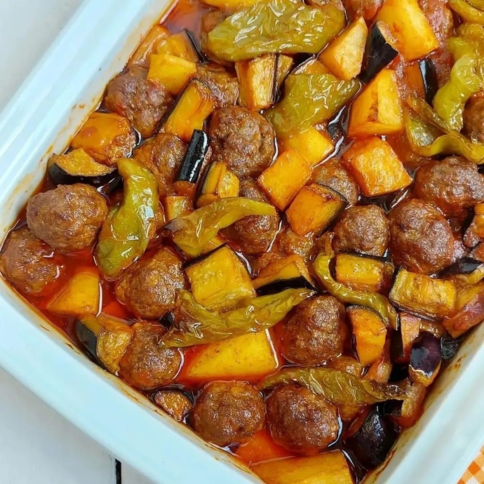 Bir yemek yarışmasına katılsaydın, hangi ana yemeği seçerdin?