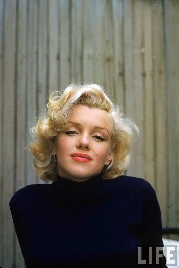 Bugün Marilyn Monroenun doğum günü! Dünyaya daha güzel bir kadın geldi mi sizce 😍?