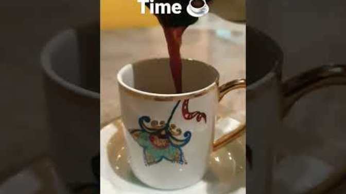 Siteden Kiminle Kahve İçmek İstersin?