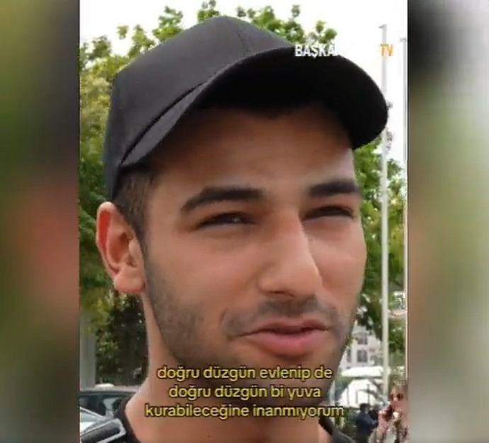 Evleneceğiniz kişi evlilik sözleşmesi imzalatmak isterse... sorusuna “Kimsenin doğru düzgün yuva kurabileceğine inanmıyorum diyen genç gündem oldu, katılıyor musunuz?