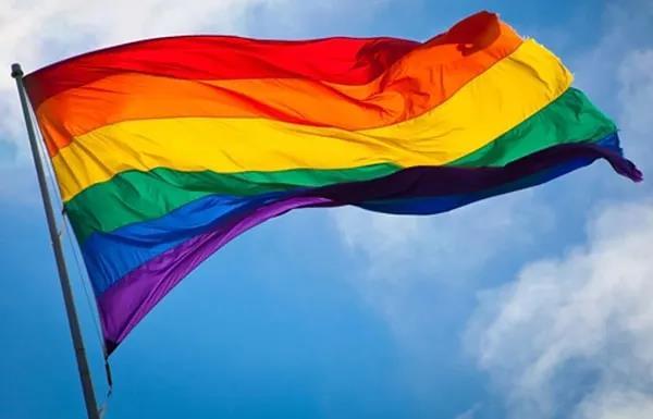 LGBTli olduğunuzu ailenize açıklayabilir misiniz ne tepki alırsınız?
