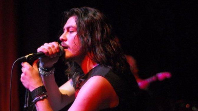 Şu an hayatta olsaydı konserine kesinlikle giderim dediğiniz sanatçı hangisi?