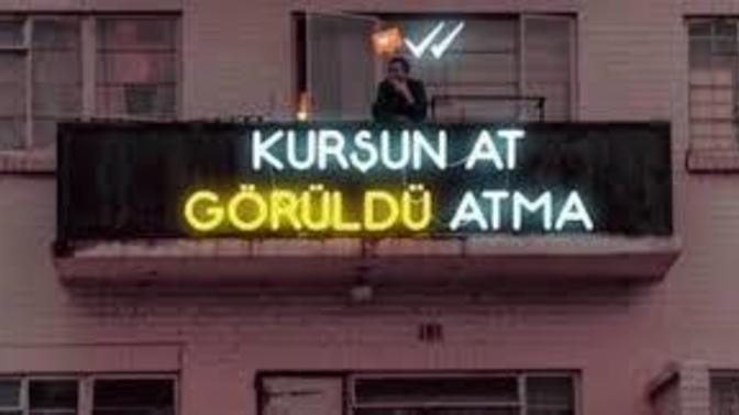 Mesaja görüldü atmak"seninle olmak istemiyorum"demekmiş. Sence de öyle mi?