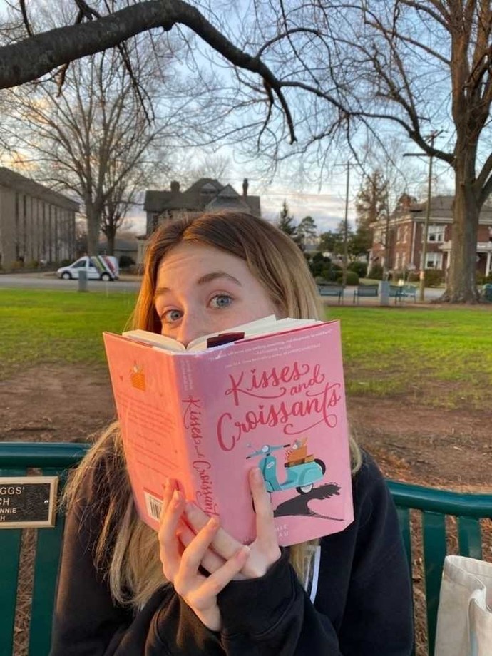 Kitap okurken cildimle oynamayı nasıl bırakabilirim?