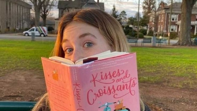 Kitap okurken cildimle oynamayı nasıl bırakabilirim?