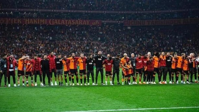 Derbiye dek hidayete erip Galatasaray' lı olmaya var mısın, akşama extra mutluluk seninle olabilir, ne dersin 😎?