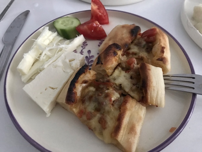 Kahvaltıda börek/pide seviyor musunuz?