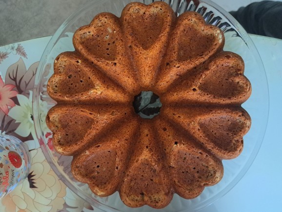 Üzümlü, tarçınlı, havuçlu ve cevizli kek nasıl olmuş?