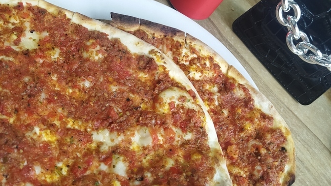 Lahmacunu nasıl seversiniz?