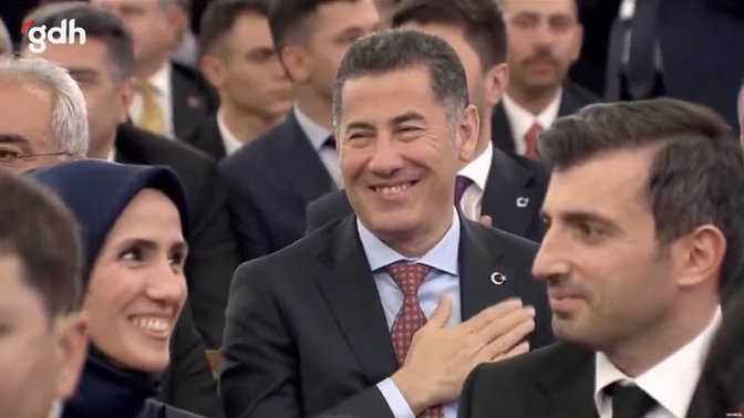 Sinan oğan çok tatlı değil mi 😍😍❤️❤️ ?